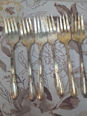 Set of 6 Wm A Rogers A1 Plus Oneida Meadowbrook Silverplate 1936 Salad Forks